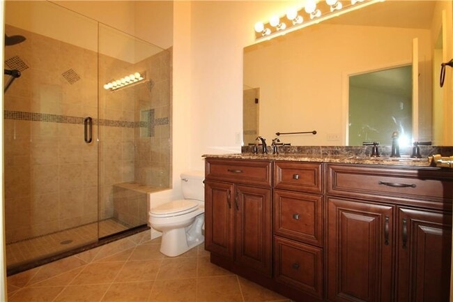 Building Photo - 1407 Larson Dr