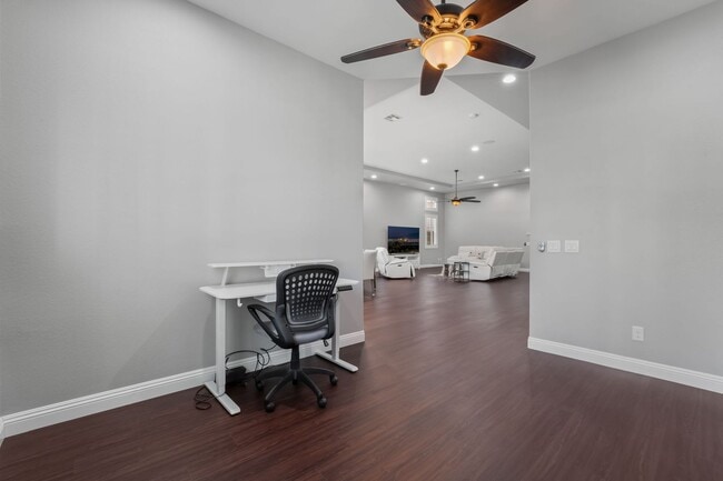 Building Photo - Single Story with a  Covered Spa, Cover Pa...