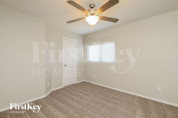 Building Photo - 10407 Queensland Way
