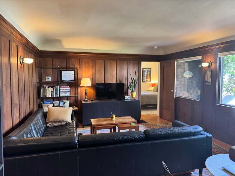 Building Photo - 73 Panoramic Way