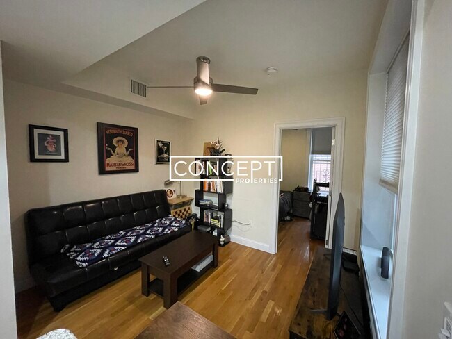 Building Photo - 1027 Tremont St