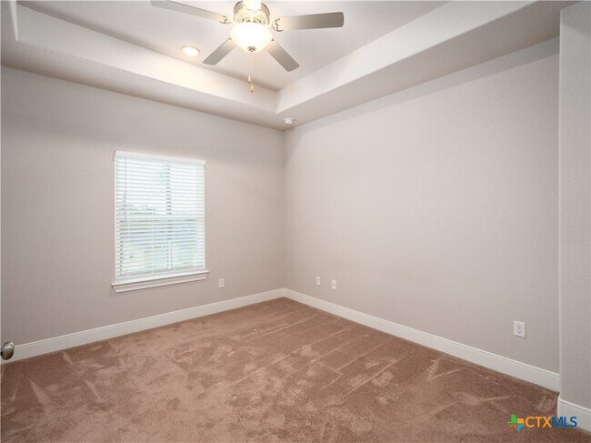 Building Photo - 361 High Dr