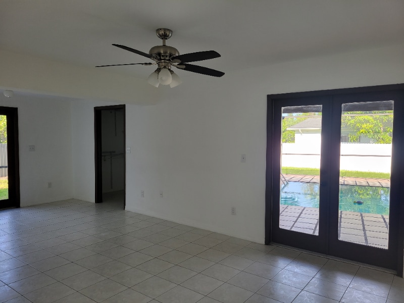 Building Photo - 10605 SW 112th St