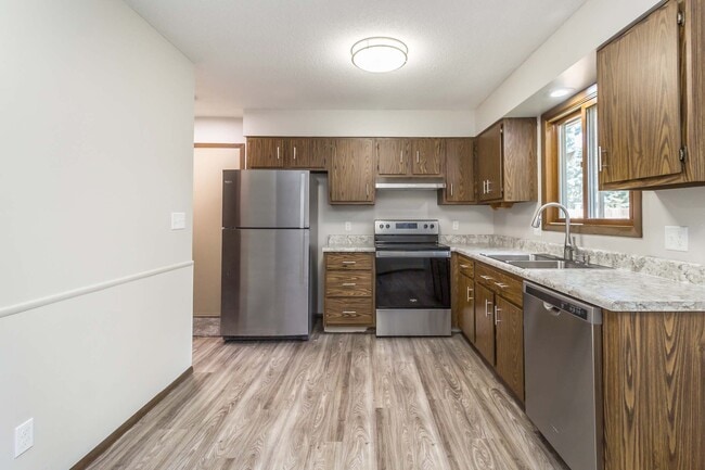 Building Photo - 6700 W 51st St