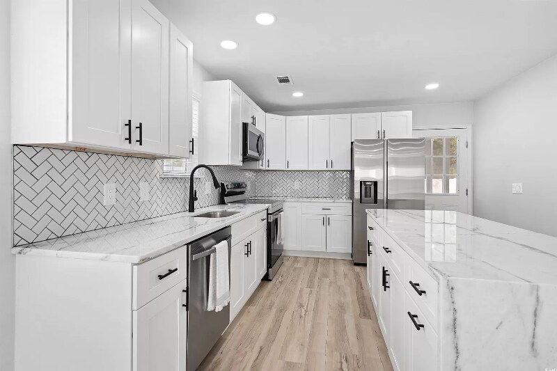 Building Photo - 7031 Birnamwood court