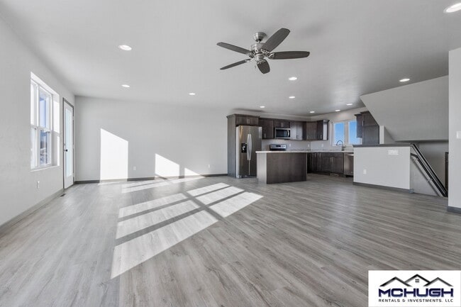 Building Photo - 3677 E Rubyred Dr
