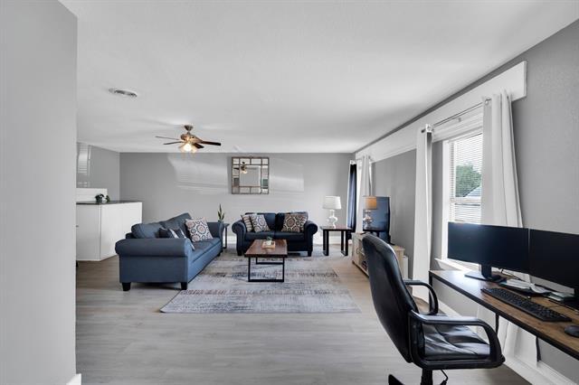 Building Photo - 7617 Texridge Dr