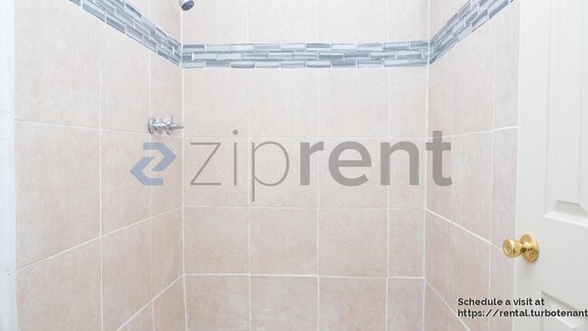 Building Photo - 2579 Angler Dr