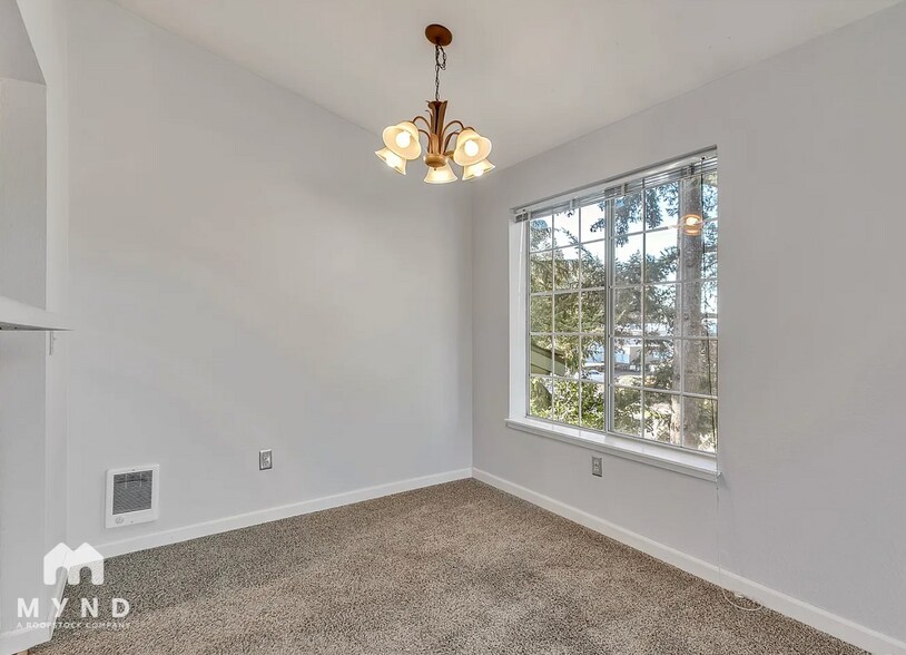 Building Photo - 17624 1st Ave S