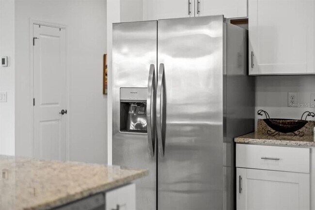 Building Photo - 1638 Saddlewood Cir