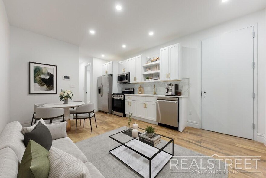Primary Photo - STUNNING 4.5+ BED 3 BATH DUPLEX + YARD IN ...