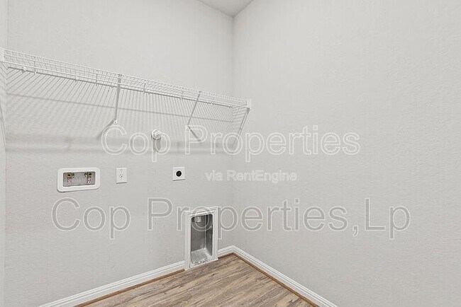 Building Photo - 11627 Troubadour Trl