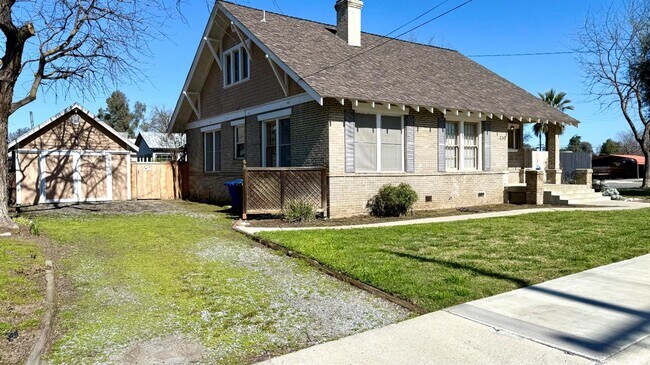 Building Photo - 130 E Malone St