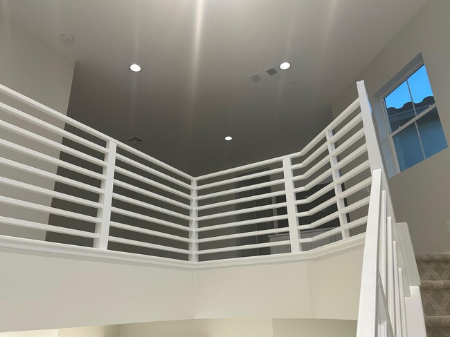 Building Photo - 43275 Passagio Lago Way