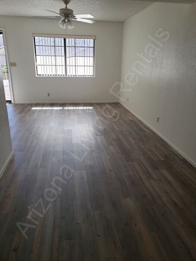 Building Photo - 1781 Palo Verde Blvd N