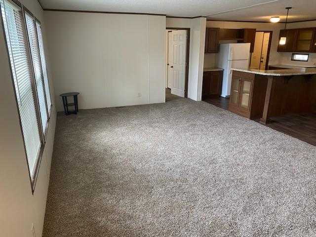 Building Photo - 15562 Pine Ridge Dr