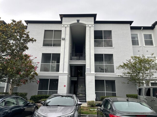 Building Photo - LEGACY CRESCENT 5521-202 - NY