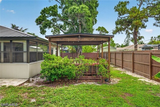 Building Photo - 18185 Hilda Dr