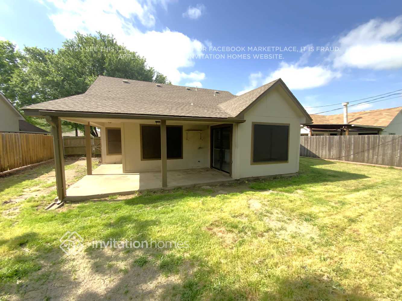 Building Photo - 425 Benjamin Ln