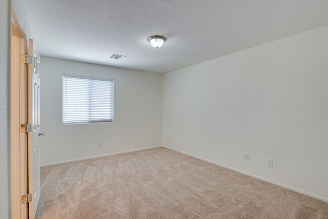 Building Photo - 2717 Rimbaud St