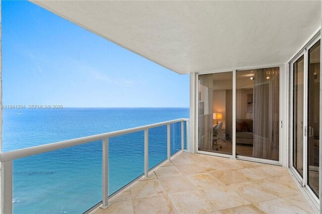 Building Photo - 19111 Collins Ave