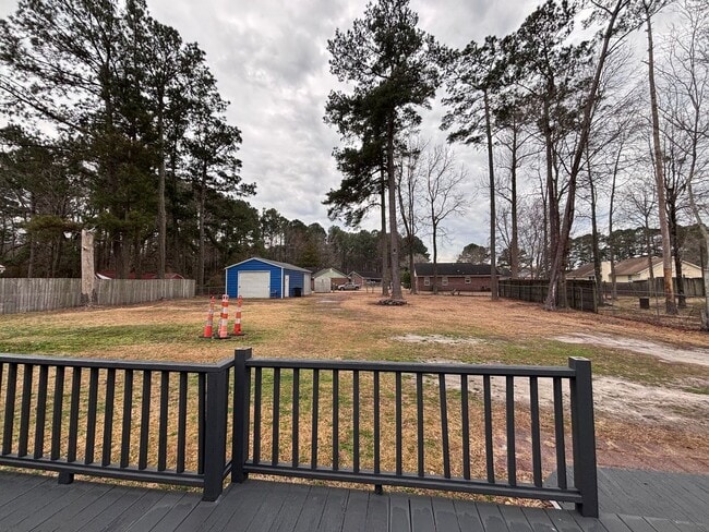 Building Photo - This is a must see!