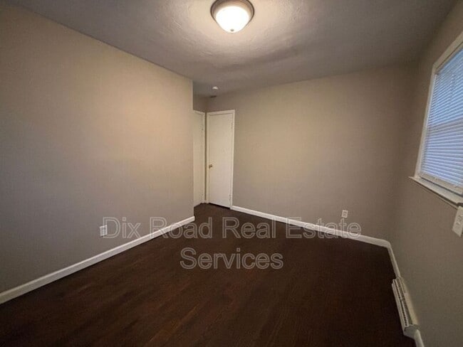 Building Photo - 2237 Carolina St