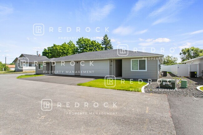 Building Photo - 710 Jones Ln