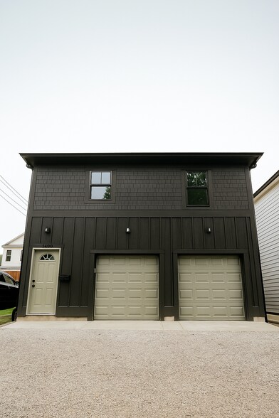 Primary Photo - 1462 Hamlet St