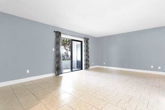 Building Photo - 163 Springwood Cir