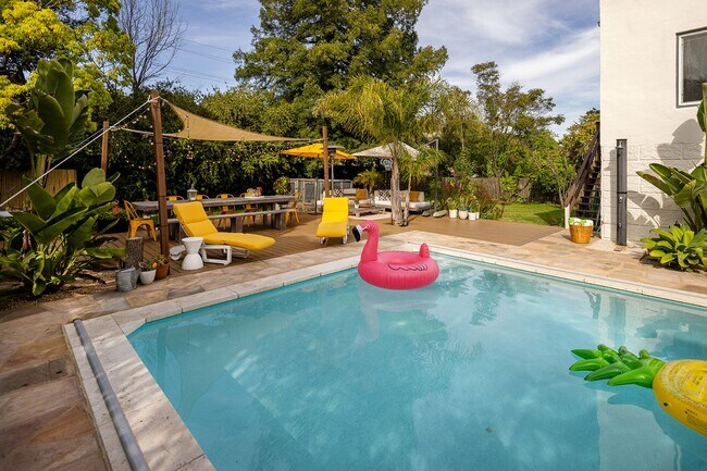 Building Photo - Welcome to Your Storybook San Rafael Retreat!
