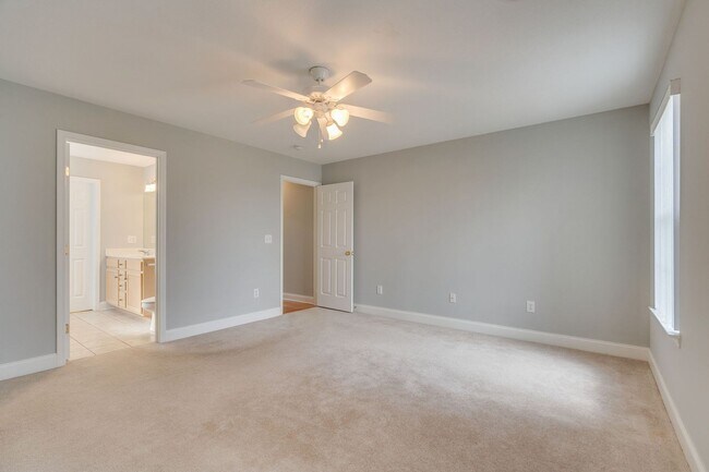 Building Photo - 205 Rockingham Meadows Dr