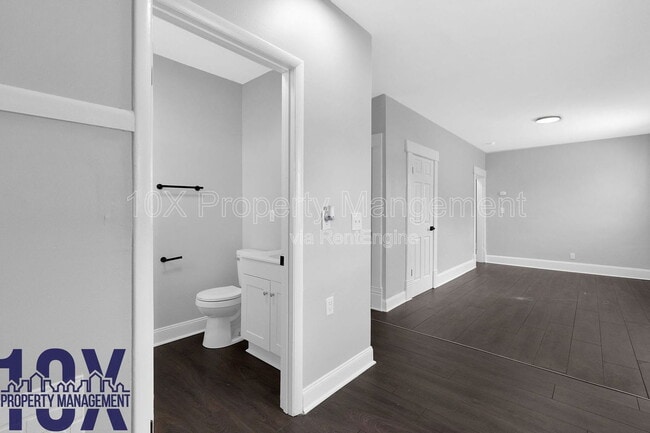 Building Photo - 1805 S 6th St