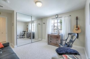 Building Photo - 3188 Heather Ridge Dr