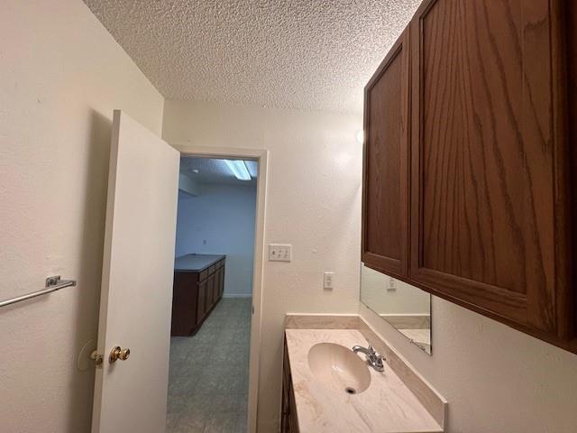 Building Photo - 4905 El Campo Ave
