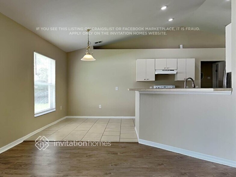 Building Photo - 3201 Thoroughbred Loop N