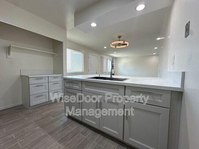 Building Photo - 3404 20th St
