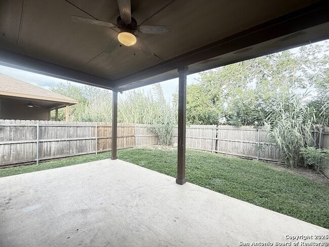 Building Photo - 254 Rosalie Dr