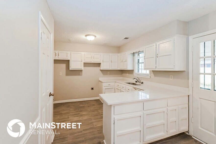 Building Photo - 4658 Limestone Ln
