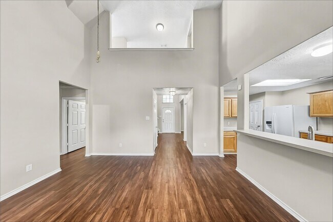 Building Photo - 7015 Atasca Creek Dr
