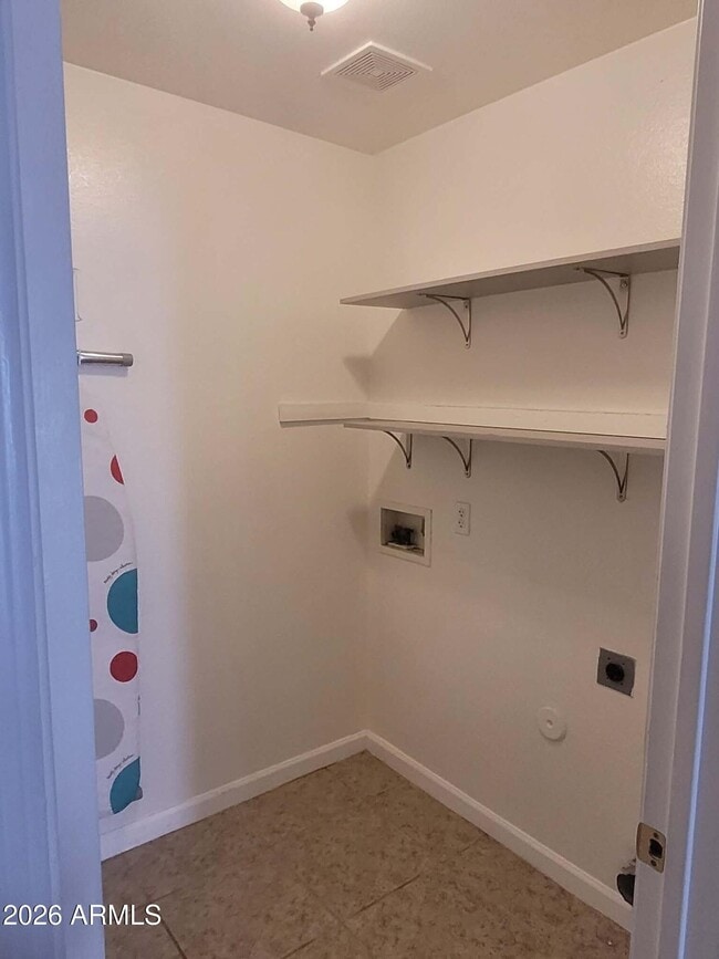 Building Photo - 15733 W Watson Ln