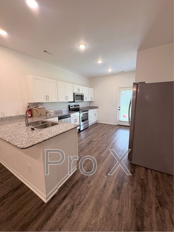 Building Photo - 401 Alex Jordan Dr.