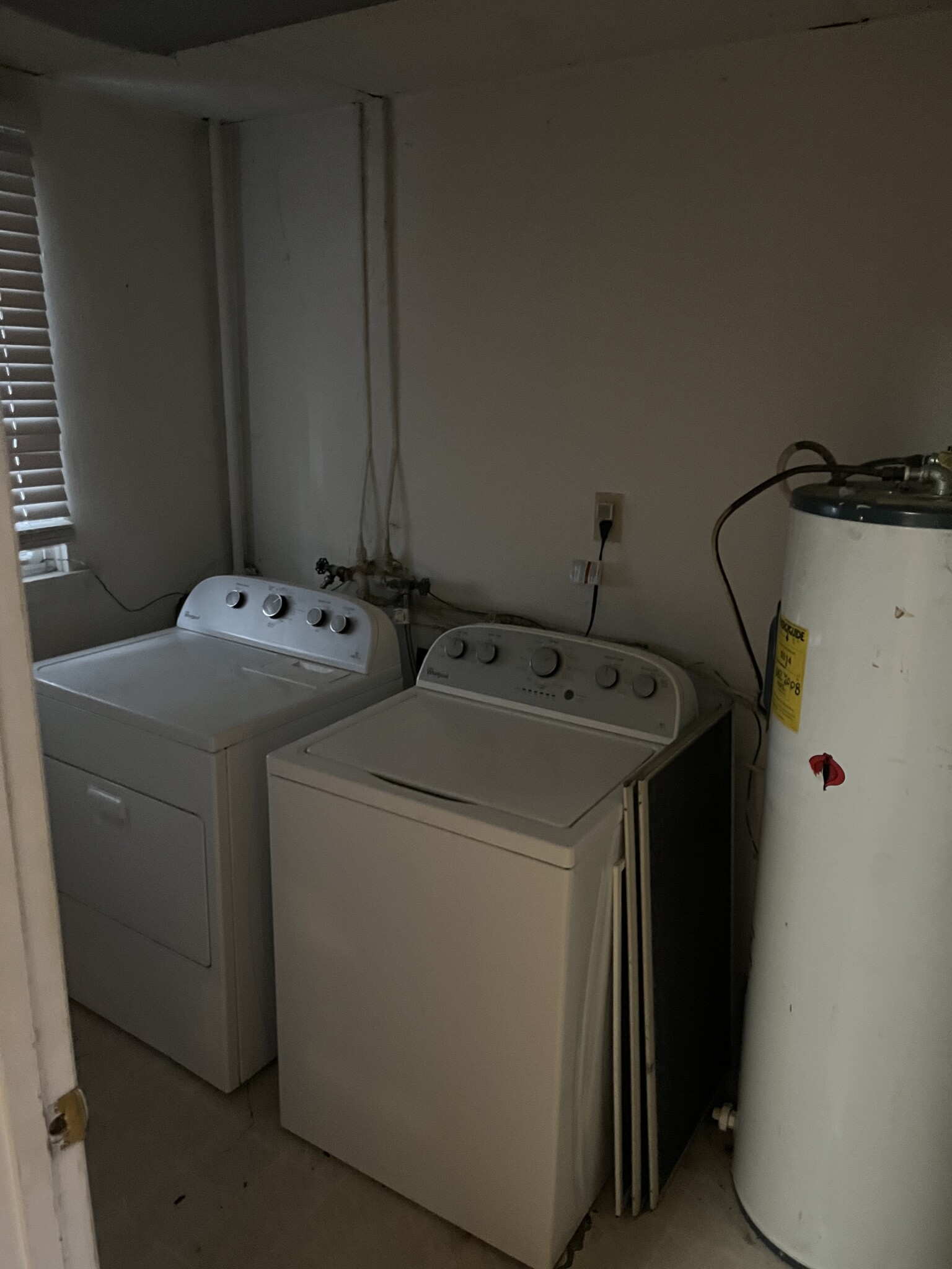 Utility Room - 2352 N Sheridan Ave