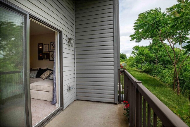 Building Photo - Park West 205 Apartment Homes