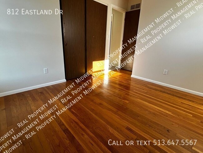 Building Photo - 812 Eastland Dr