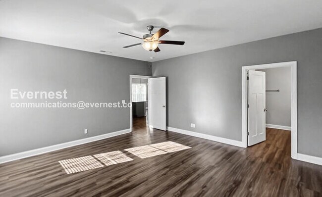 Building Photo - 5316 Roosevelt Rd