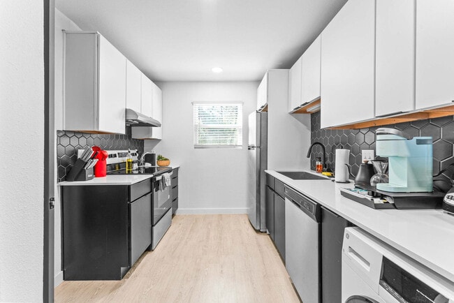 Building Photo - 513 Pecan Grove Rd