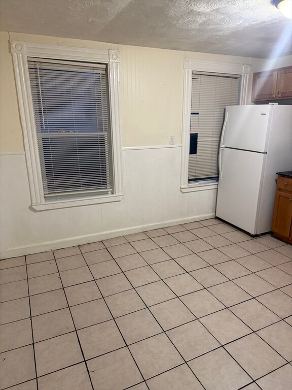 Building Photo - 23 Echo Grove Ave