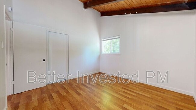 Building Photo - 5050 Old Redwood Hwy