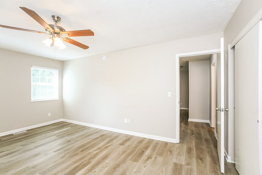 Building Photo - 8842 Ginnylock Dr